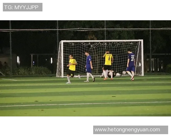 各大足球明星射门技巧解析与精彩瞬间回顾 各大足球明星射门技巧解析与精彩瞬间回顾