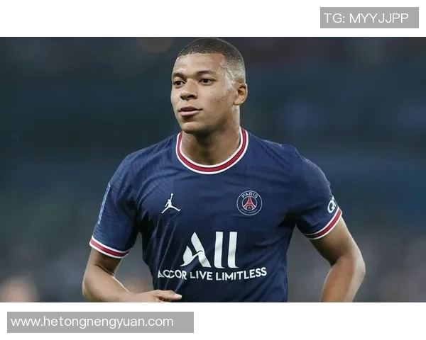 全球知名黑皮肤足球明星盘点及其辉煌成就与影响力分析