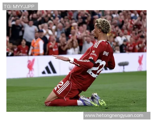 时尚与运动的完美结合足球明星们的穿搭风格大揭秘