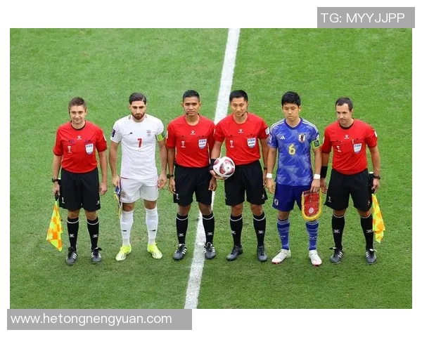 国足与伊朗激战正酣比分悬念迭起球迷热情高涨